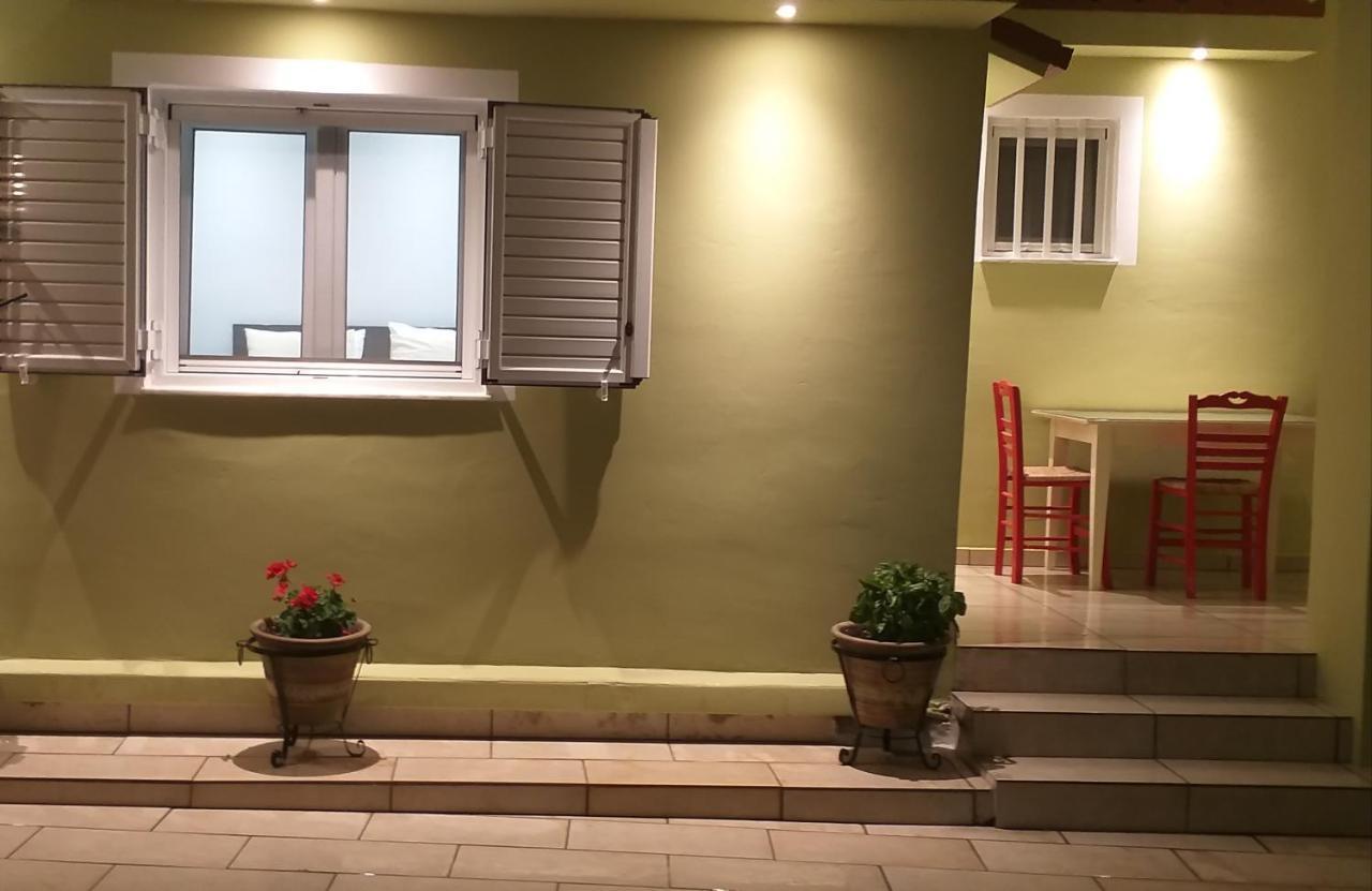 Vicky'S Place,Near Athens Airport โกโรปิออน ห้อง รูปภาพ